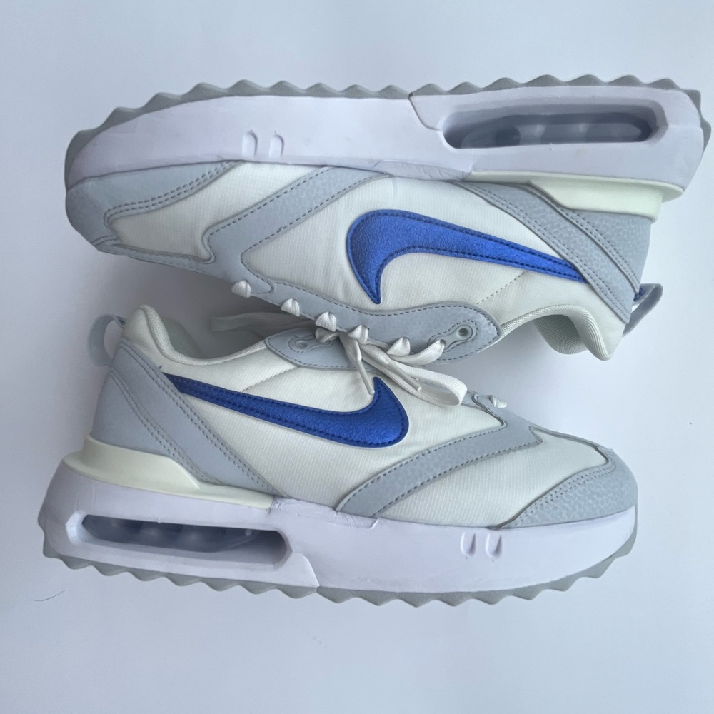 Nike Sneakers , NEW